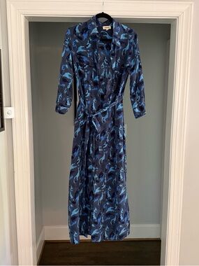 L’Agence Silk Blue Patterned Shirt Dress with Tie Waist
